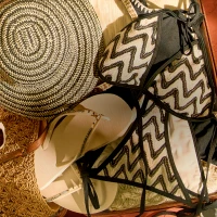 Holiday Shop